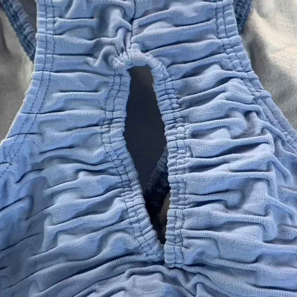 BOOTY BY BRABANT Women's Periwinkle Chrome Sculpt Textured V Top SZ OS - Picture 6 of 11